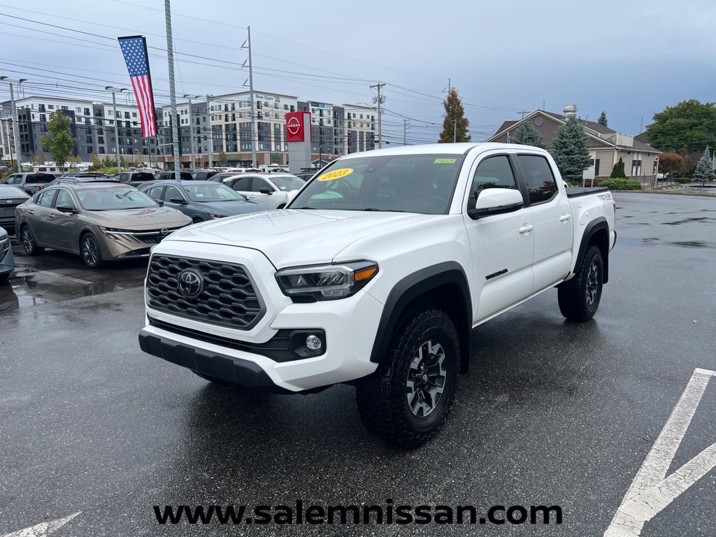 Used 2023 Toyota Tacoma TRD Off-Road AWD/4WD image 3