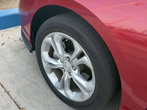 Used 2023 Honda Accord LX image 10