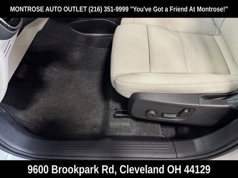 New 2026 Volvo XC40 B5 Plus w/ Protection Package Premier image 14