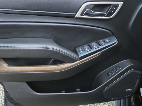 Used 2018 GMC Yukon XL Denali w/ Denali Ultimate Package image 31