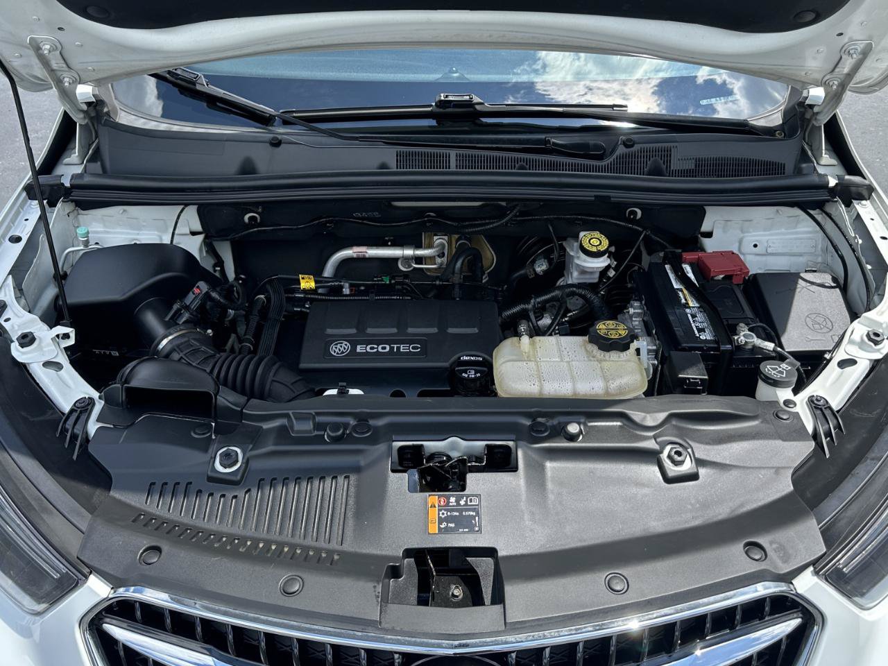 Used 2020 Buick Encore Preferred w/ Safety Package FWD image 19