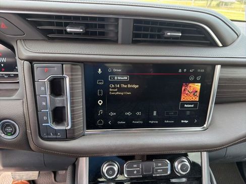 Used 2022 GMC Yukon Denali image 16