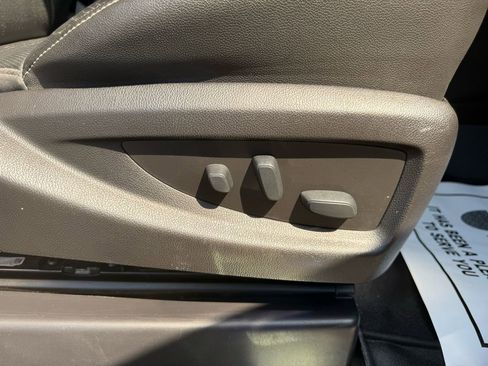 Used 2019 Chevrolet Silverado 2500 LTZ w/ LTZ Plus Package image 34