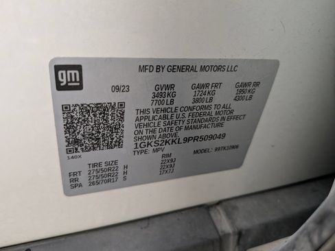 Used 2023 GMC Yukon XL Denali Ultimate AWD/4WD image 40