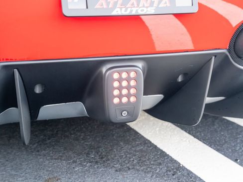 Used 2018 Ferrari 488 Spider RWD image 17