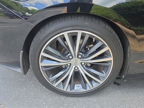 Used 2019 INFINITI Q60 3.0t Luxe w/ Essential Package AWD/4WD image 3