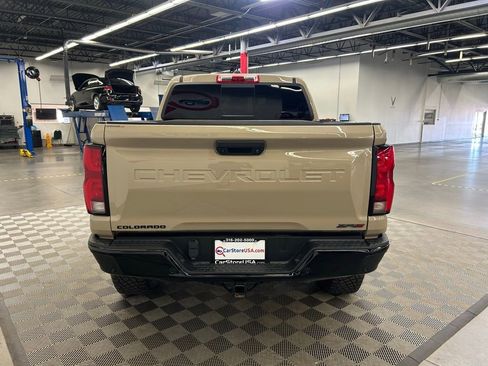 Used 2023 Chevrolet Colorado ZR2 w/ ZR2 Convenience Package III AWD/4WD image 6