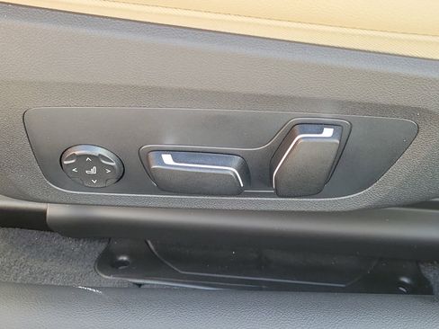 New 2026 BMW 430i 430i w/ M Sport Package image 9