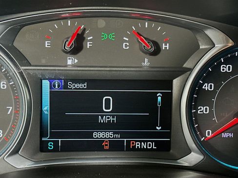 Used 2018 Chevrolet Malibu LT image 19