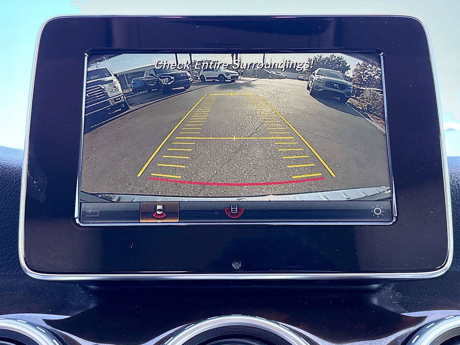 Used 2017 Mercedes-Benz GLA 250 w/ Premium Package image 13