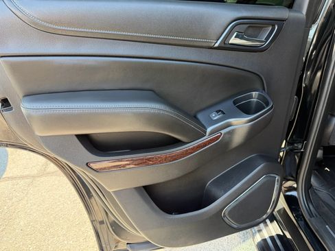 Used 2015 GMC Yukon SLT RWD image 16
