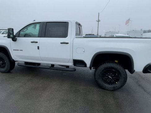 New 2026 Chevrolet Silverado 2500 ZR2 w/ LPO, Dark Essentials Package image 7