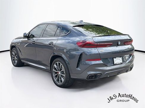 Used 2021 BMW X6 M50i w/ Executive Package AWD/4WD image 5