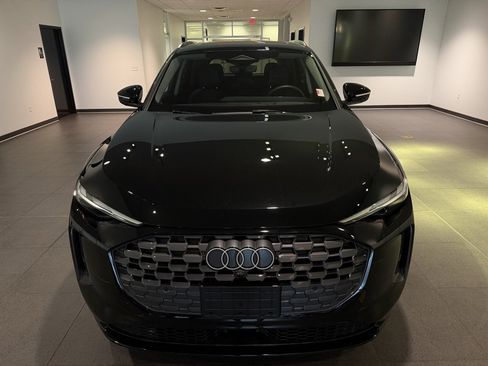 Used 2025 Audi Q5 2.0T Premium w/ Convenience Package image 31