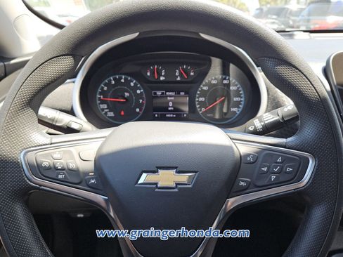 Used 2024 Chevrolet Malibu LS w/ Driver Confidence Package FWD image 18