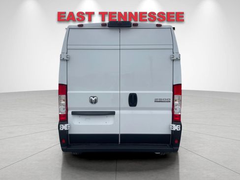 Used 2025 RAM ProMaster 2500 w/ Storage Group image 4