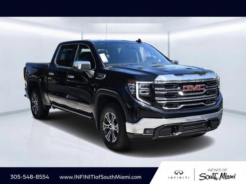 Used 2025 GMC Sierra 1500 SLT RWD image 3
