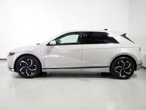 Used 2024 Hyundai Ioniq 5 Limited RWD image 9