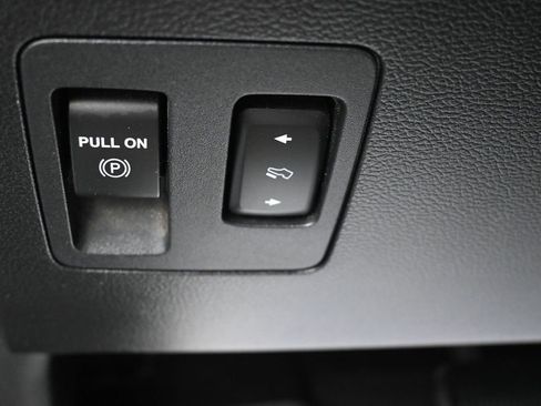 Used 2020 Ford F150 Lariat w/ Equipment Group 502A Luxury RWD image 24