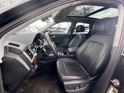 Used 2018 Audi Q5 2.0T Premium w/ Convenience Package image 21