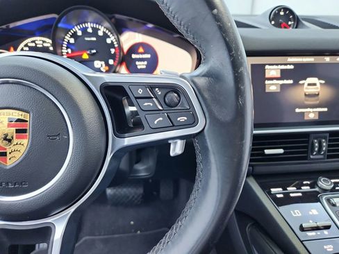 Used 2021 Porsche Cayenne w/ Driver Memory Package image 70