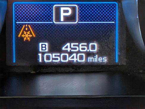 Used 2017 Subaru Outback 3.6R Limited image 18