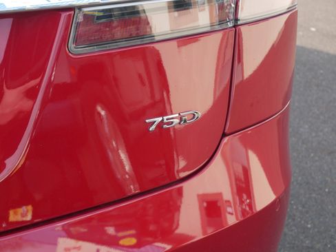 Used 2017 Tesla Model S 75D image 12