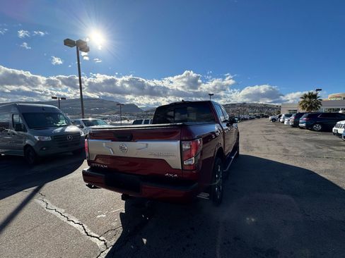Used 2022 Nissan Titan Platinum Reserve w/ Moonroof Package image 5