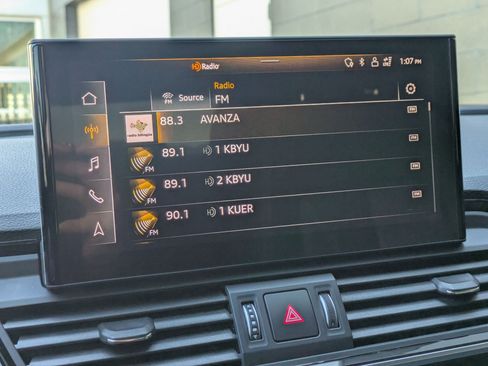 Used 2021 Audi Q5 Premium w/ Convenience Package image 17