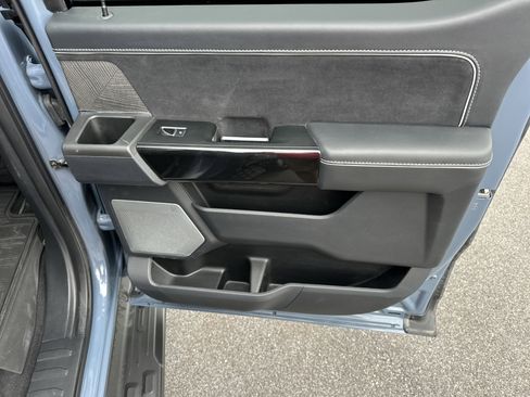 Used 2023 Ford F150 Lightning Platinum image 17