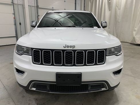 Used 2017 Jeep Grand Cherokee Limited AWD/4WD image 14