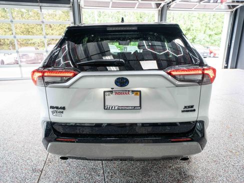 Certified 2024 Toyota RAV4 XSE w/ Weather Package AWD/4WD image 4
