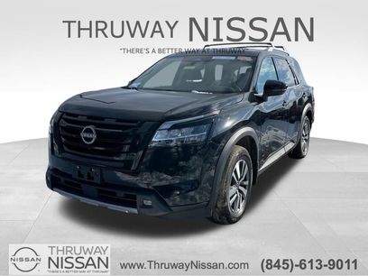 Certified 2023 Nissan Pathfinder SL w/ Black Appearance Package