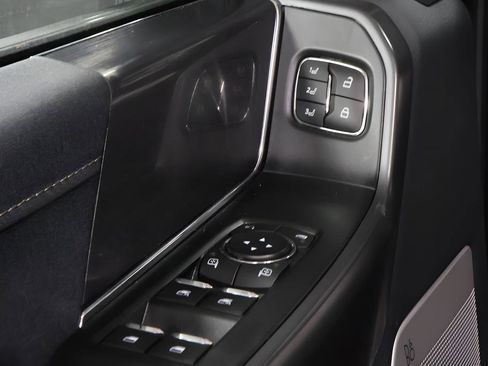 Used 2025 Ford F150 Lariat AWD/4WD image 24