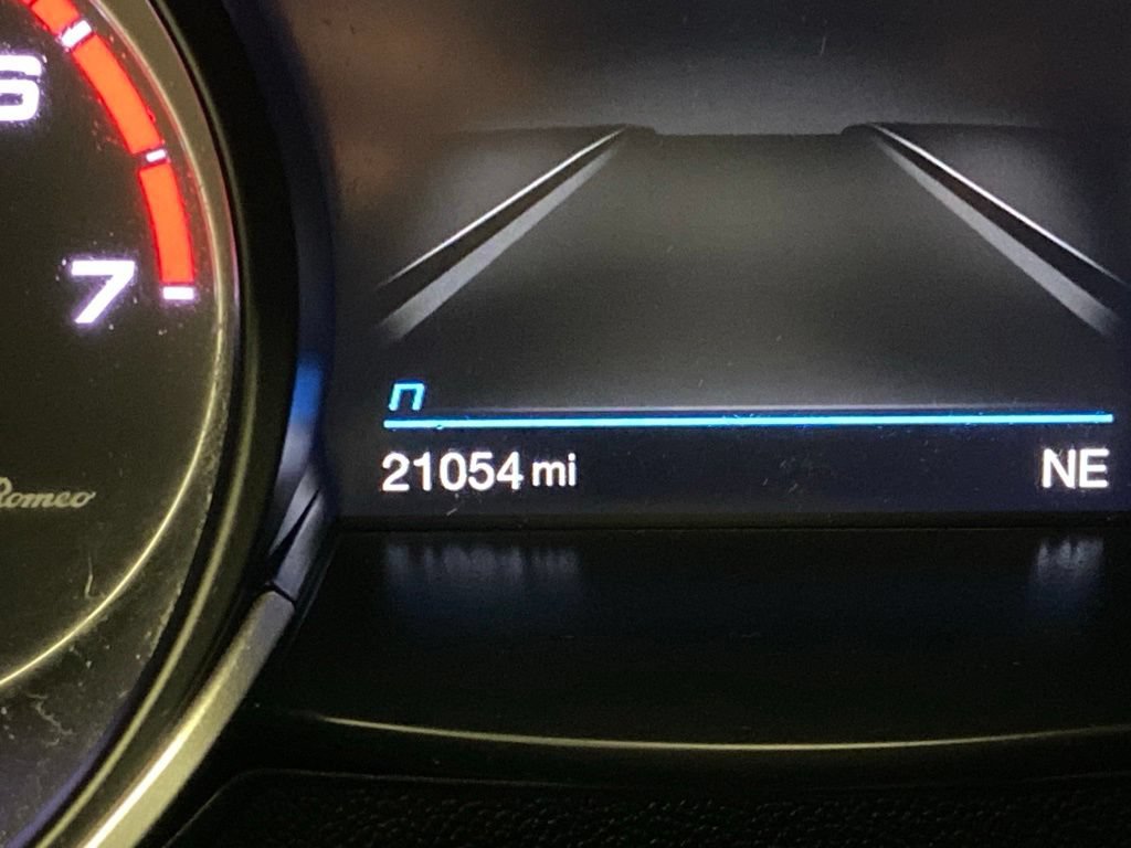 Used 2022 Alfa Romeo Stelvio Ti AWD/4WD image 13