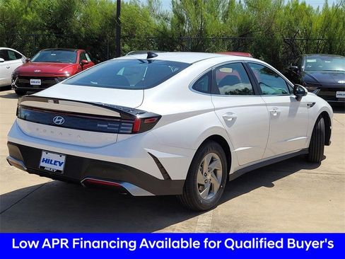 Used 2025 Hyundai Sonata SE image 9