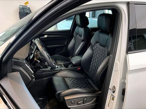 Certified 2023 Audi SQ5 Premium Plus w/ Premium Plus Package AWD/4WD image 8