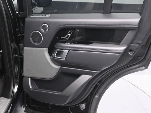 Used 2020 Land Rover Range Rover HSE image 14