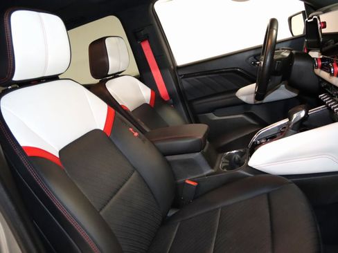 Used 2023 GMC Canyon AT4X image 69