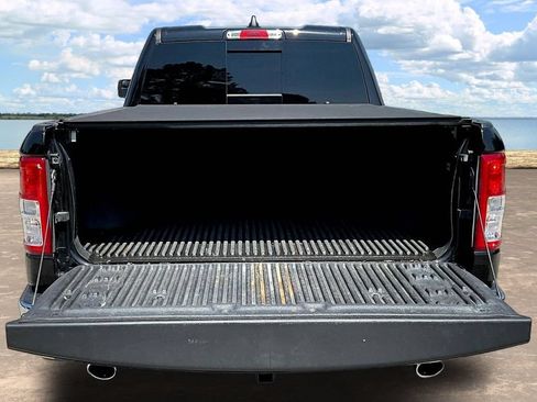 Used 2022 RAM 1500 Big Horn AWD/4WD image 9