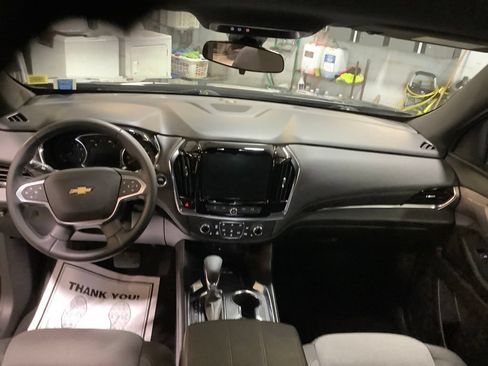 Used 2023 Chevrolet Traverse LT AWD/4WD image 20