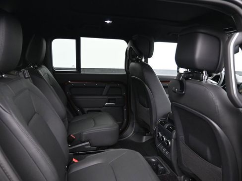 New 2026 Land Rover Defender 130 X-Dynamic SE AWD/4WD image 13