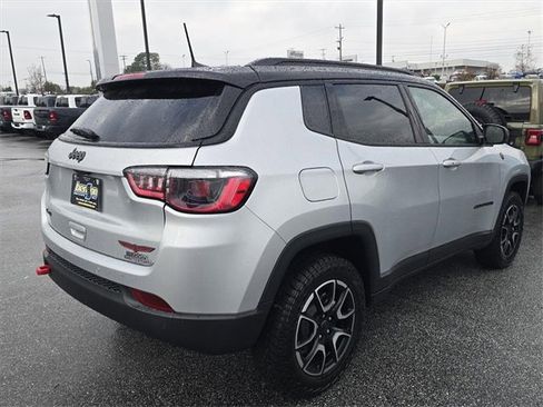 New 2026 Jeep Compass Trailhawk image 3