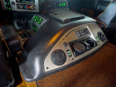 Used 2004 HUMMER H1 4-Door Open Top image 60