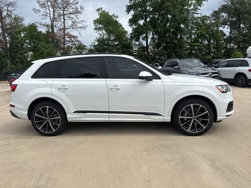 Used 2022 Audi Q7 3.0T Premium Plus image 3