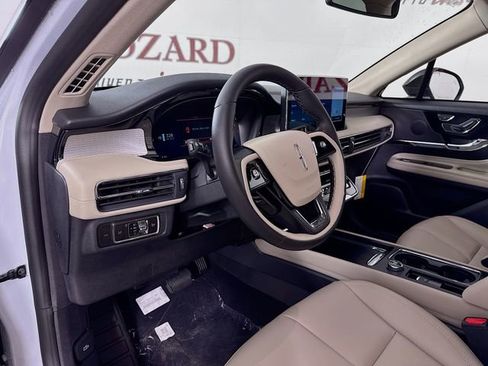 New 2026 Lincoln Corsair Premiere FWD image 10