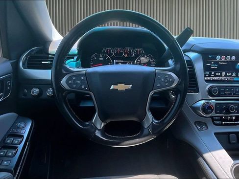 Used 2019 Chevrolet Tahoe LT w/ Luxury Package AWD/4WD image 7