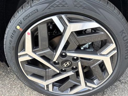 New 2026 Hyundai Kona SEL Premium image 6