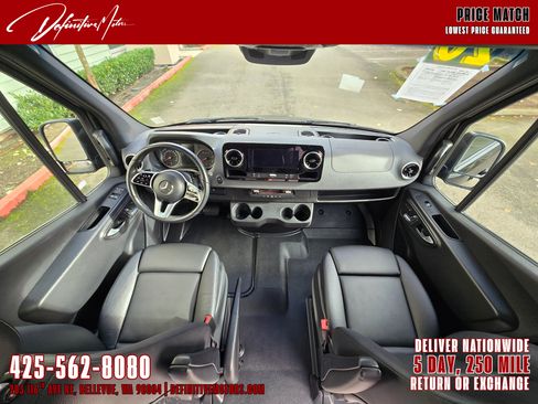 Used 2020 Mercedes-Benz Sprinter 2500 image 34