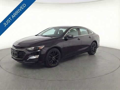 Used 2021 Chevrolet Malibu LT w/ Leather Package image 1